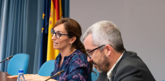 Encuentro informativo con periodistas de Mónica García y Javier Padilla
