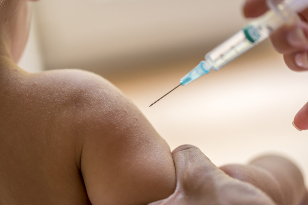 Galicia insta a la población a completar la vacunación del sarampión